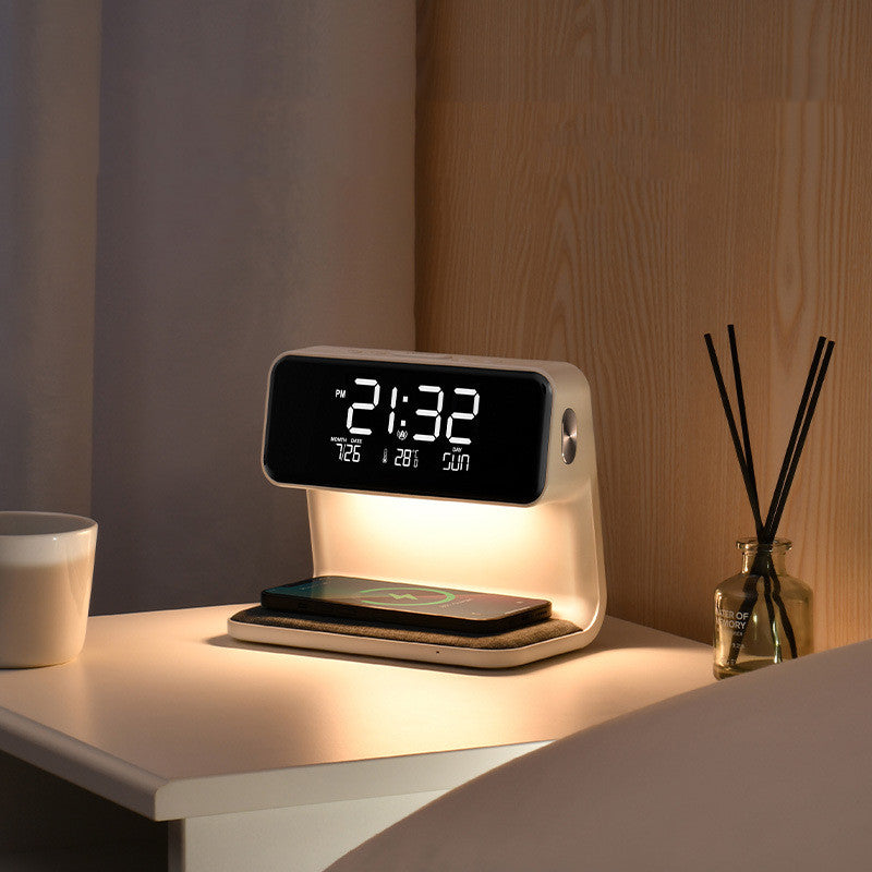 Gizlux Lumen 3-in-1 bedside lamp with wireless charging and clock - image 2