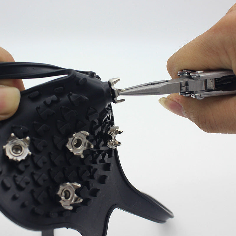 Gizlux 5-stud ice grips for shoes - image 3