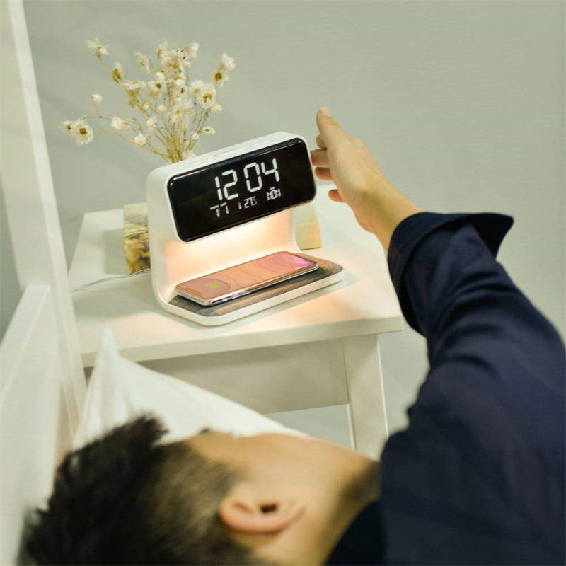 Gizlux Lumen 3-in-1 bedside lamp with wireless charging and clock - image 1