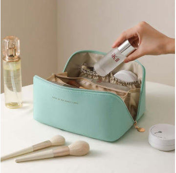 Gizlux large capacity travel makeup bag - image 7