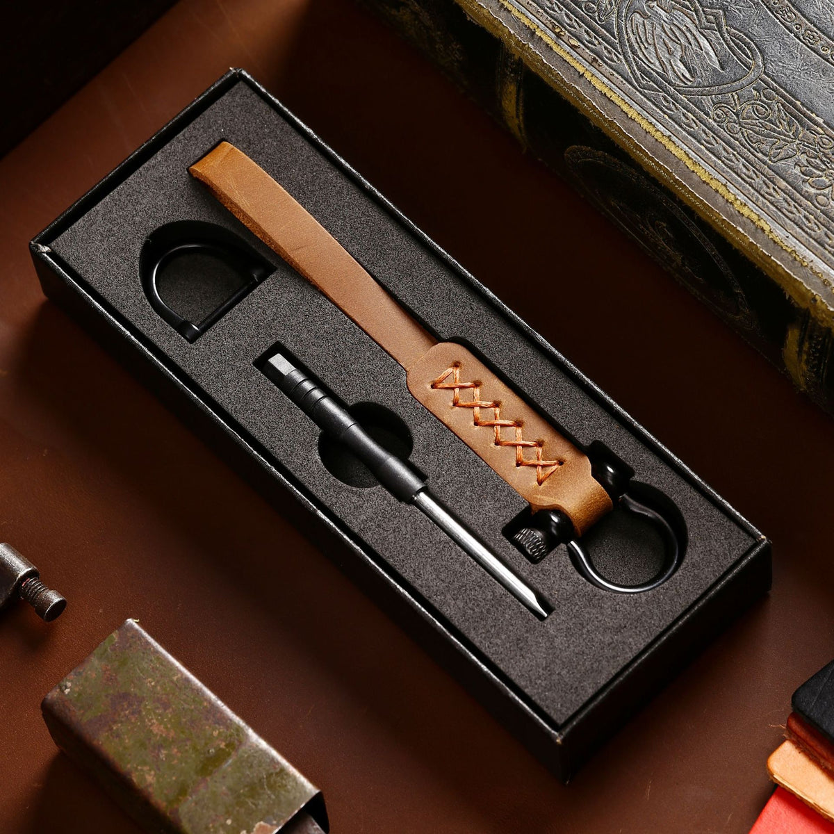 Gizlux leather car key lanyard with gift box - image 1