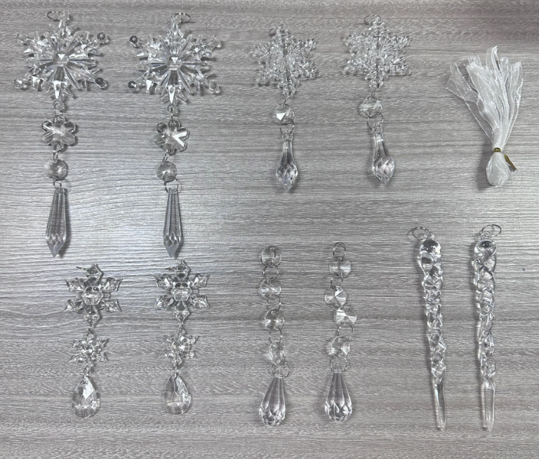 Gizlux clear acrylic icicle & snowflake ornaments (10 pieces) - image 1
