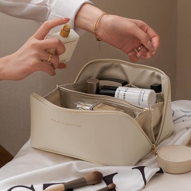 Gizlux large capacity travel makeup bag - image 8